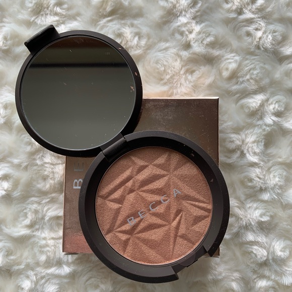 BECCA Other - New Becca Bronzed Amber Shimmering Skin Perfector Pressed
